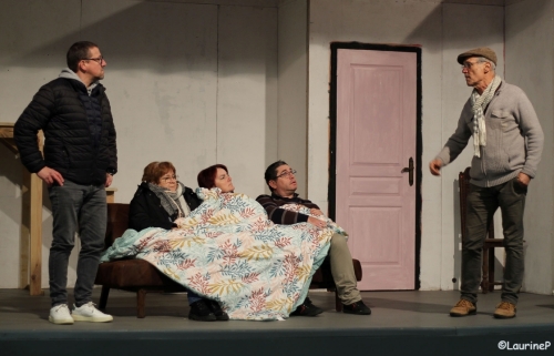 Théâtre "Espèces menacées"